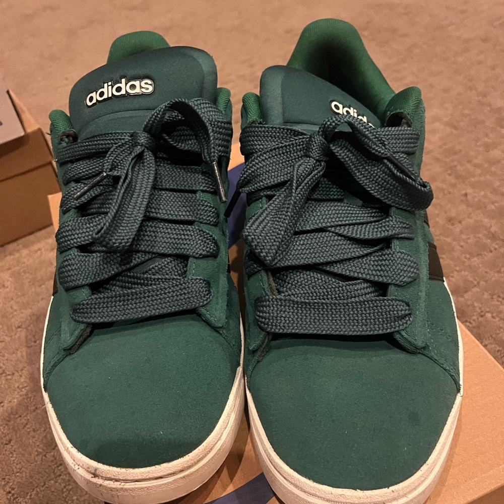 adidas Dark Green Low-Top Suede Sneakers. Size 10